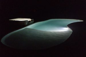 miniatura piscina en piedra casa particular