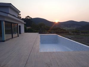 piscinas elifra anochecer